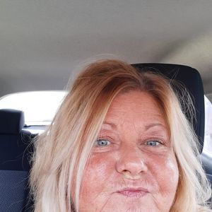 Meet your Posher, Becky